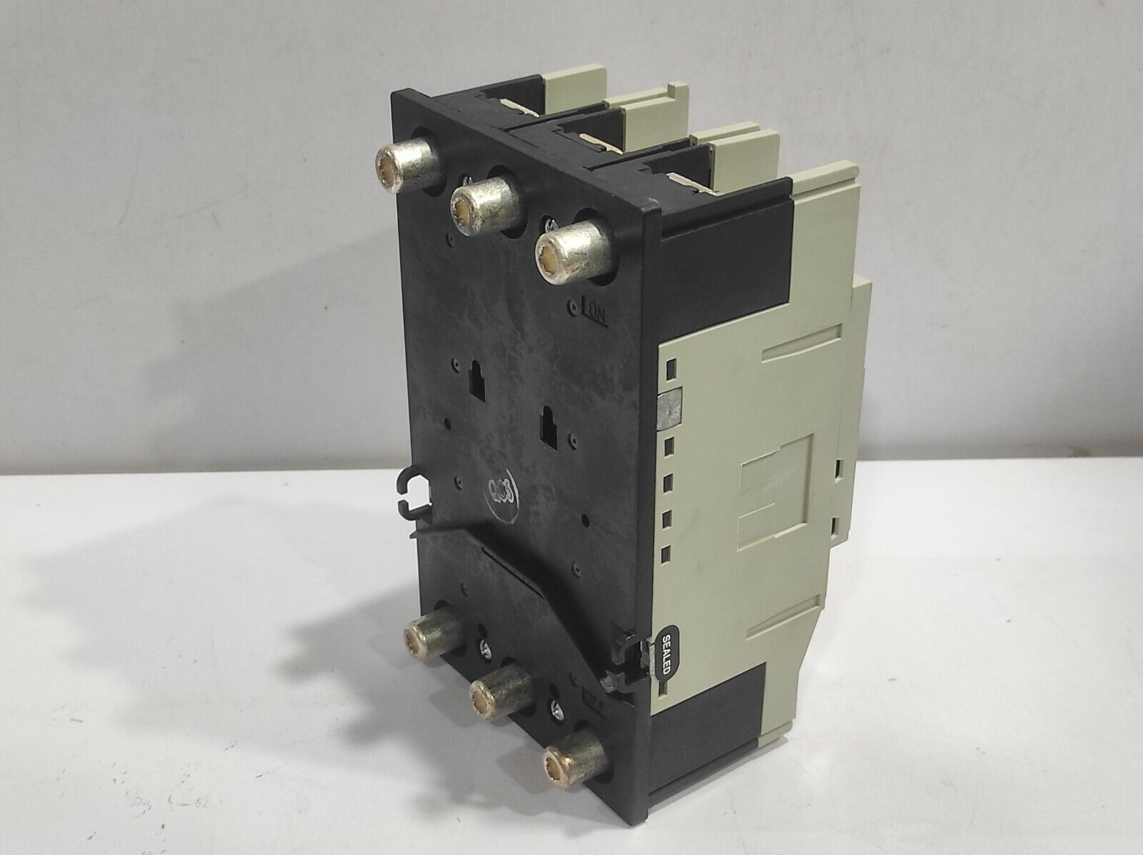 Terasaki S225-GF TemBreak Circuit Breaker 3P 200A PMC 50/60Hz / S225GF