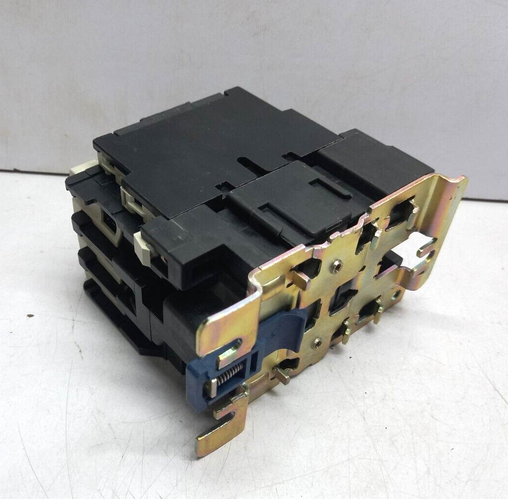 Telemecanique LC1 D6511D5 Contactor LX1 D6 D5 Coil 42V 50Hz