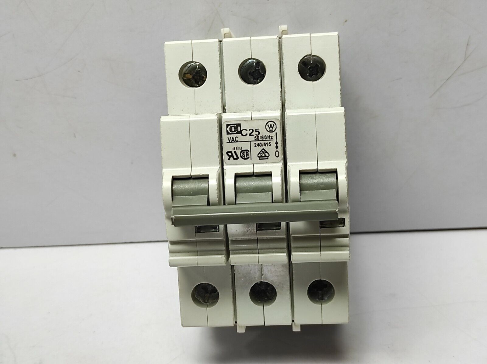 Thermo King 41-2521 Circuit Breaker Cutler Hammer C25 VAC 240/415 50/60Hz Icu 20