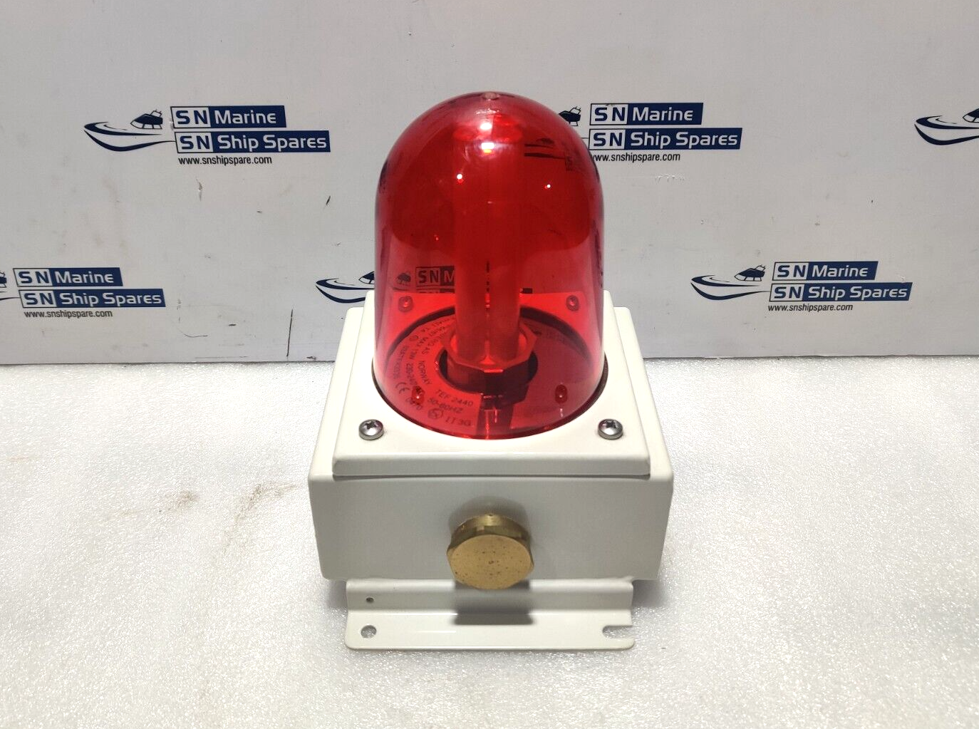 Tranberg 244002 TEF 2240 Luminaire Red 3x13W Tube G24 230VAC 50/60Hz