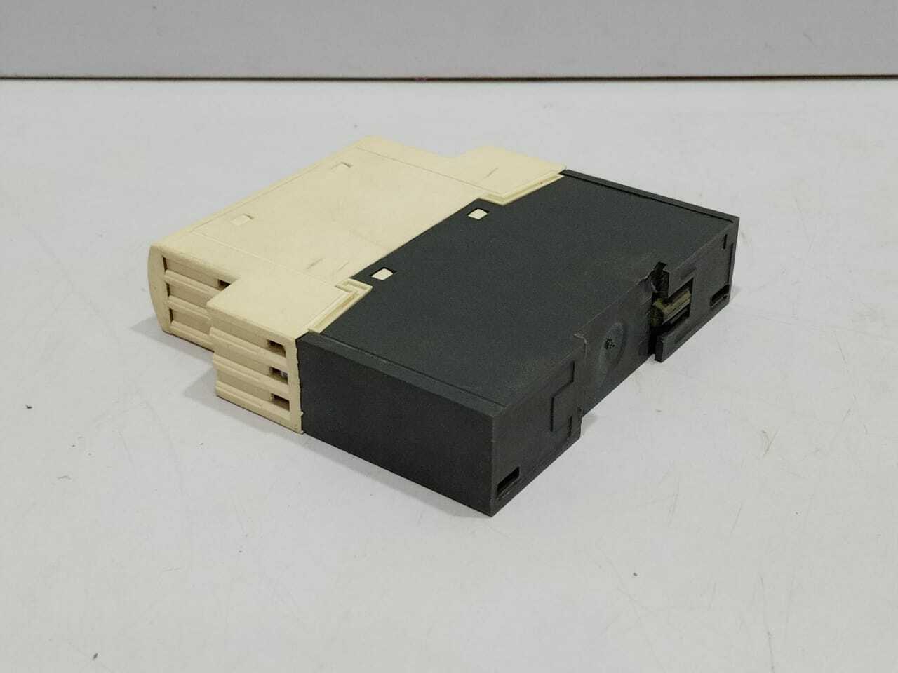 Telemecanique LT3SM00MW Thermistor Protection Relay Square D 24A 240V AC/DC LT3S