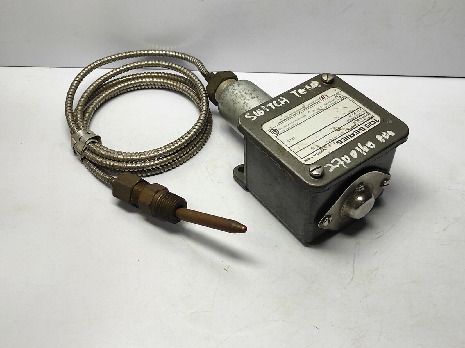 United Electric E105-2BCB Temperature Control E1052BCB