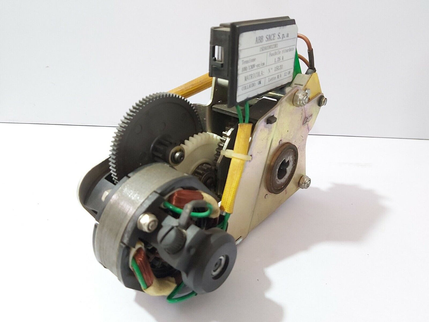 ABB SACE 1SDA03832R1 GEARED MOTOR DEVICE SUPPLY VOLTAGE 100/130V