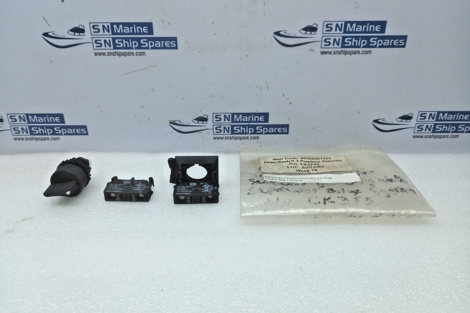 WEG CK3F45 Three Position Selector Switch CSW-CK3F45