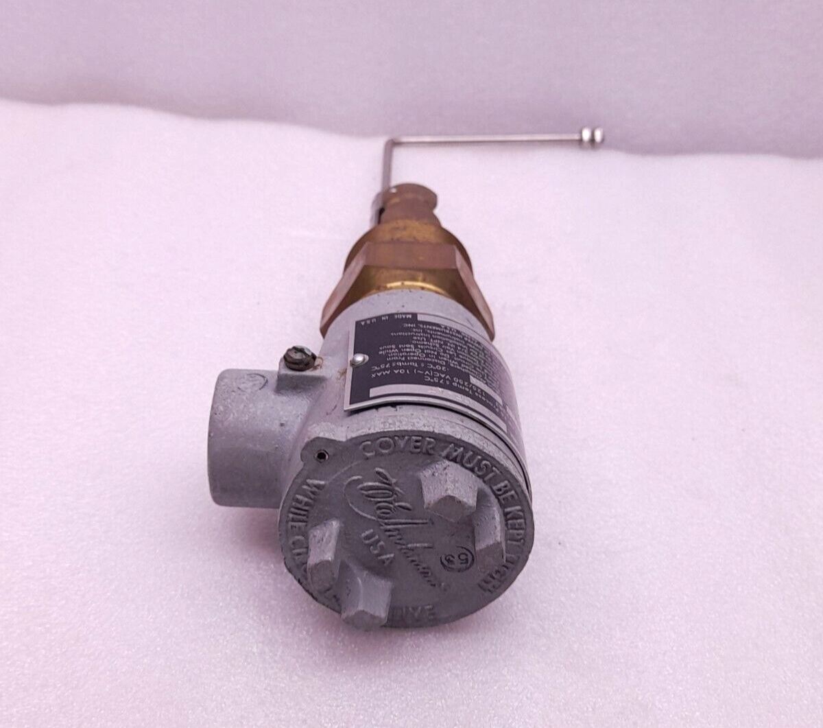 W E Anderson Flotect L4-TOP-AT S686386 Float Switch 125/250VAC 10A Max