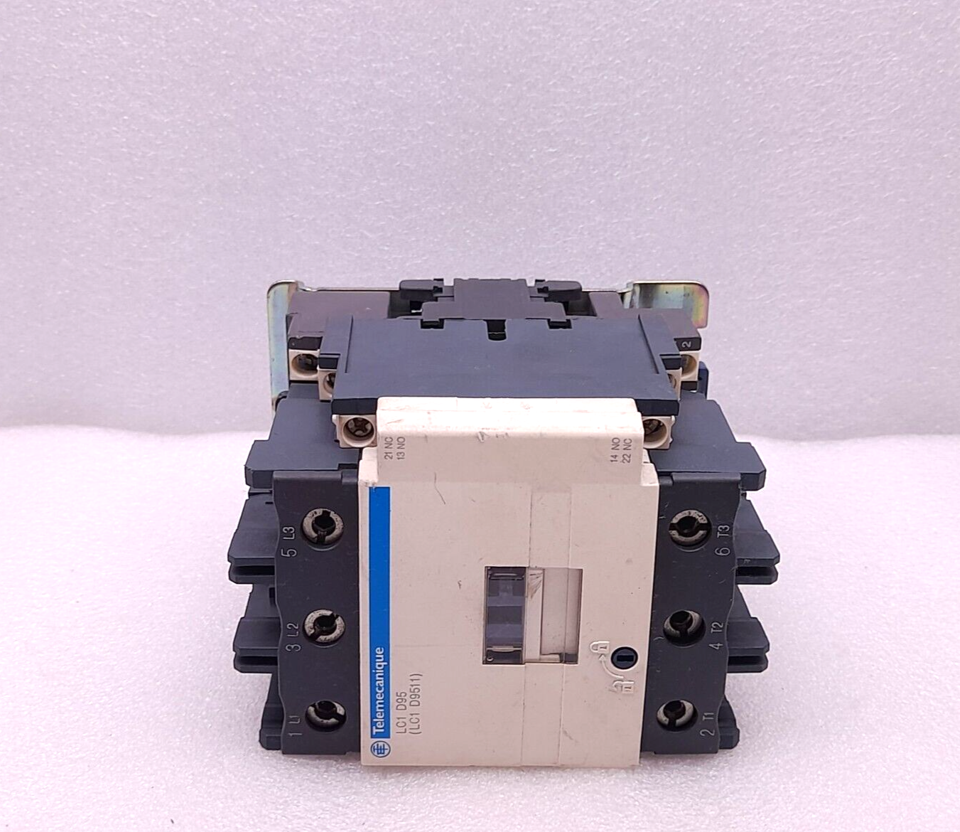 Telemecanique LC1 D9511 Contactor LC1 D95 Ith 125A LX1 D6 R7 Coil 440V 50/60Hz