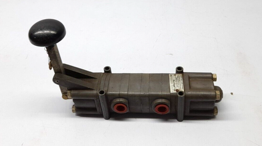 Wabco Fluid Power Division PC PD20043-5403 Pilotair ¼ D