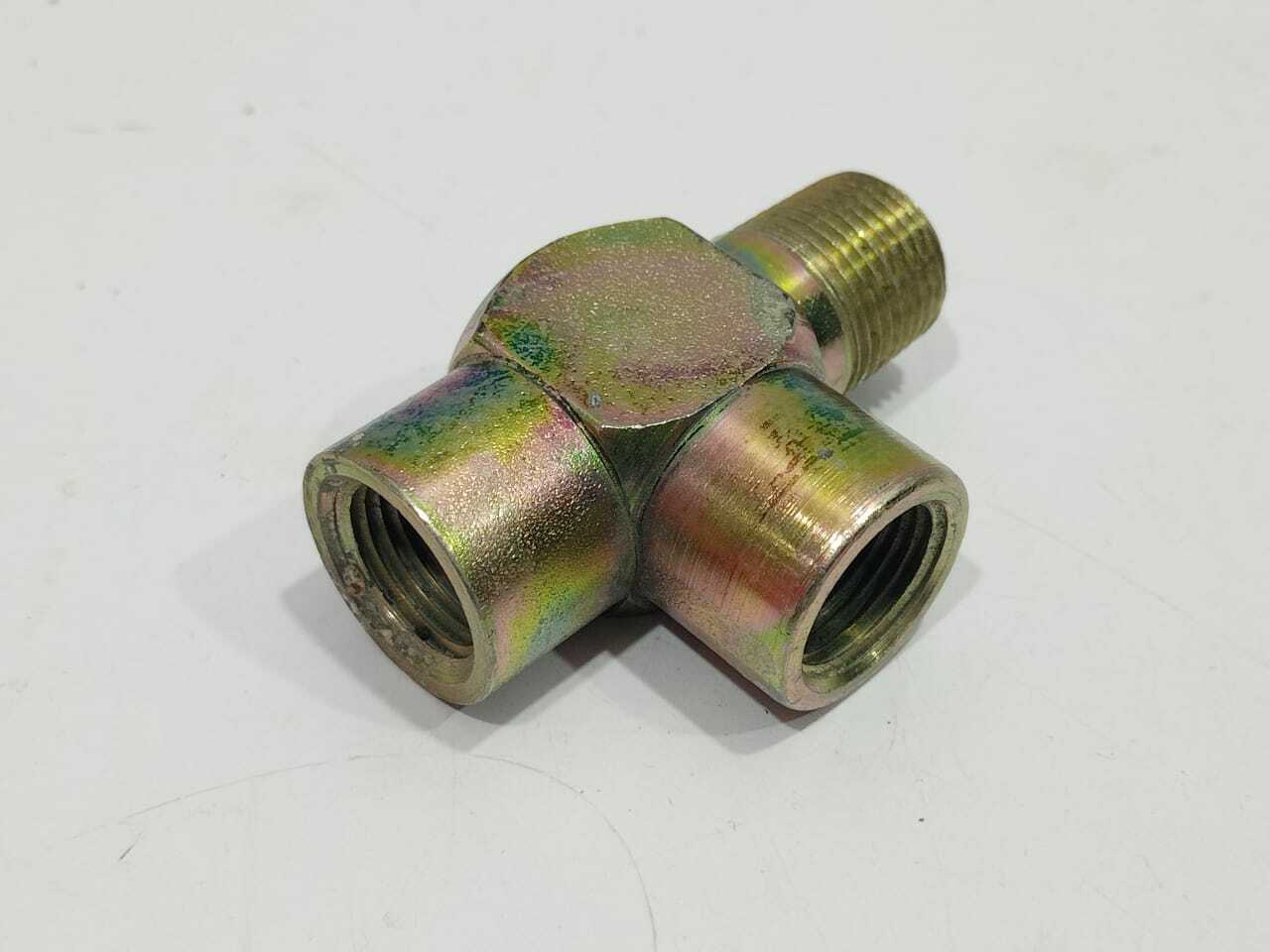 Aeroquip 7819261 Tee 4-Pcs Lot Sale