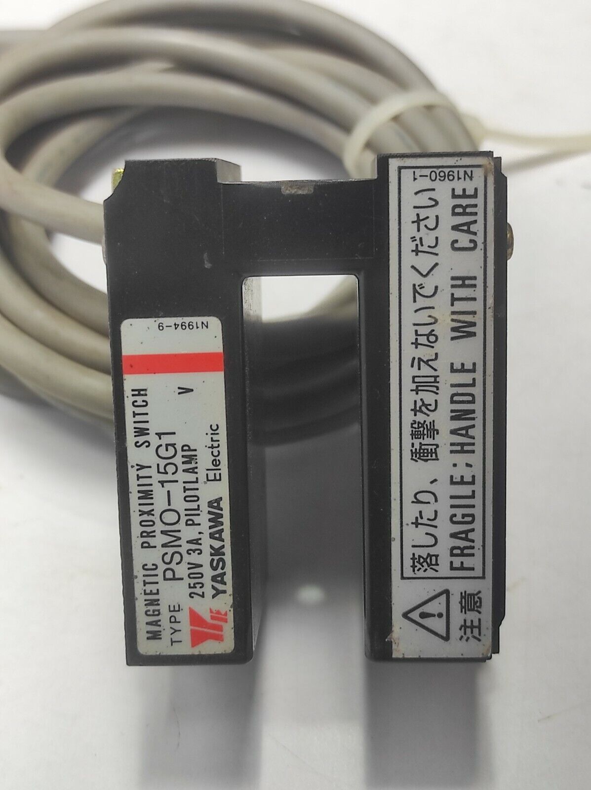 Yaskawa PSMO-15G1 Magnetic Proximity Switch PSMO15G1 250V 3A Pilotlamp