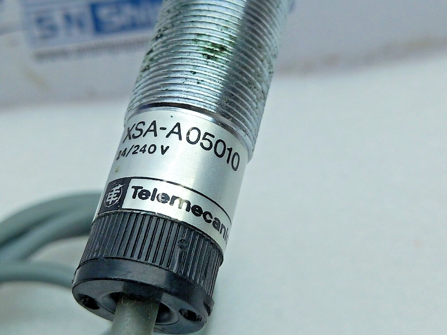 Telemecanique XSA-A05010 Proximity Switch 24/240V