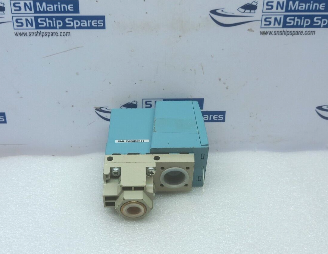 Telemecanique XML C020B2S11 Pressure Switch Ui: 500V AC15 Square D