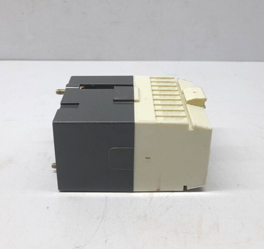 Telemecanique CA2-FN 144 Control Relay 3AF 024 Ith=10A U=500V~