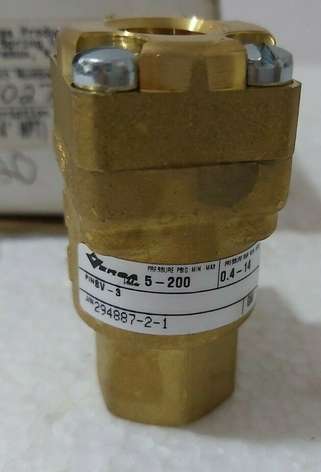 VERSA SV-3 SHUTTLE VALVE 1/4" NPT 
