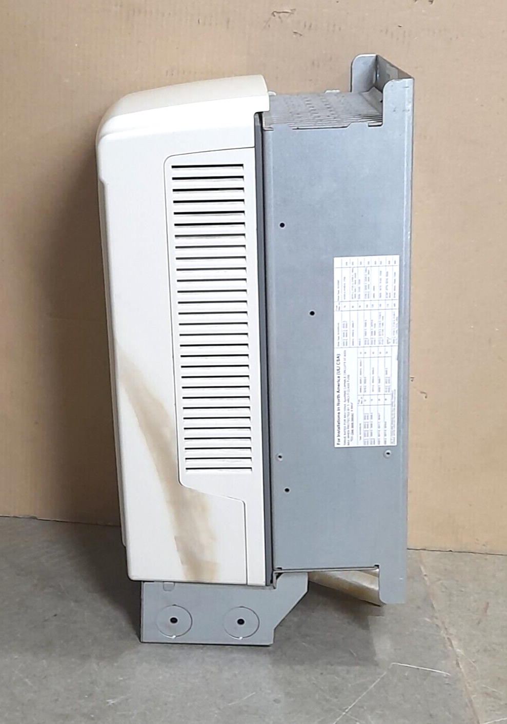 ABB ACS800-U1-0030-5+L503+P901 VFD AC Drive 30HP
