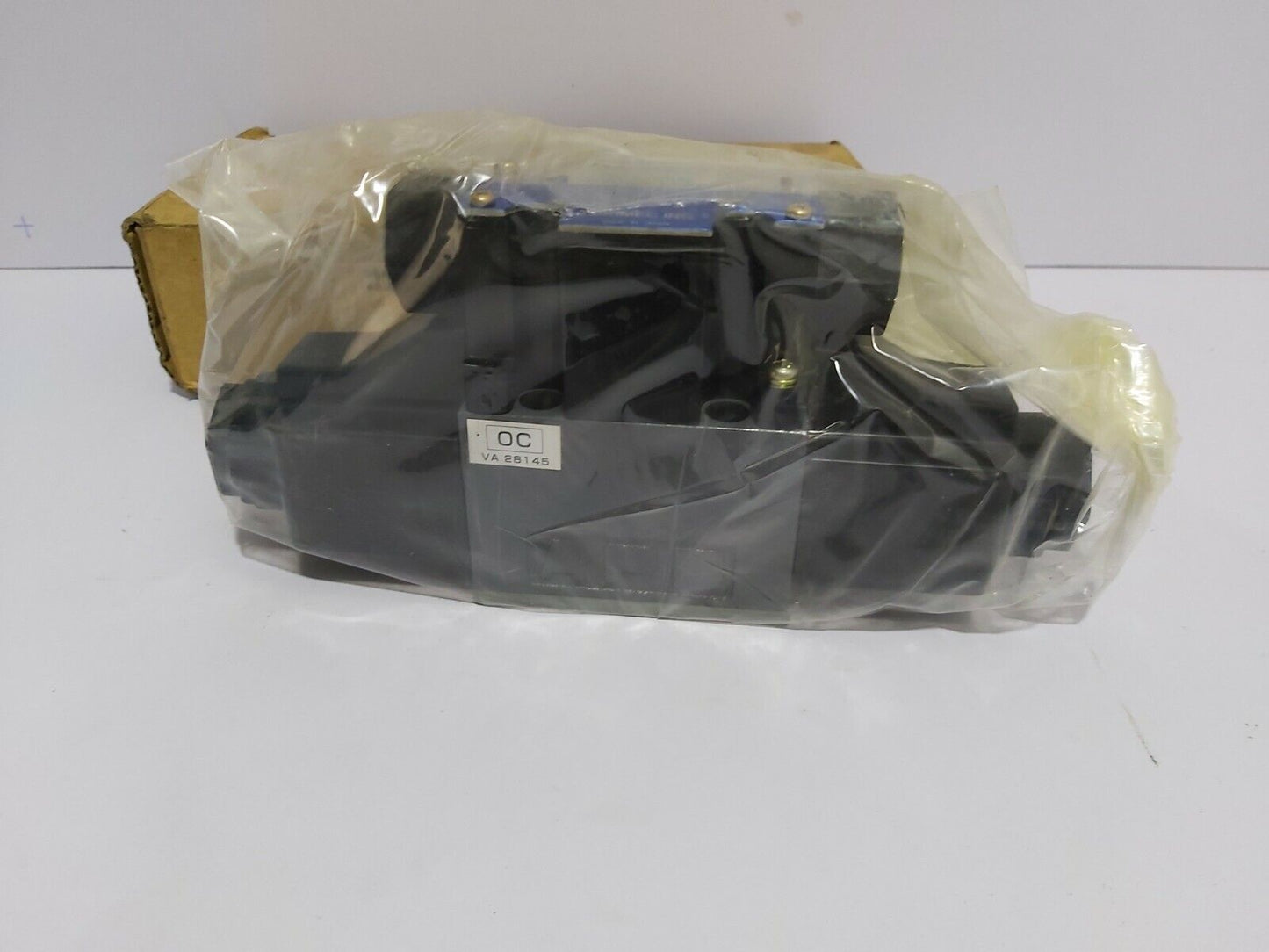 TOKIMEC DG4V-3-OC-M-P2-V-7-52 DIRECTION CONTROL VALVE DG4V3OCMP2V752