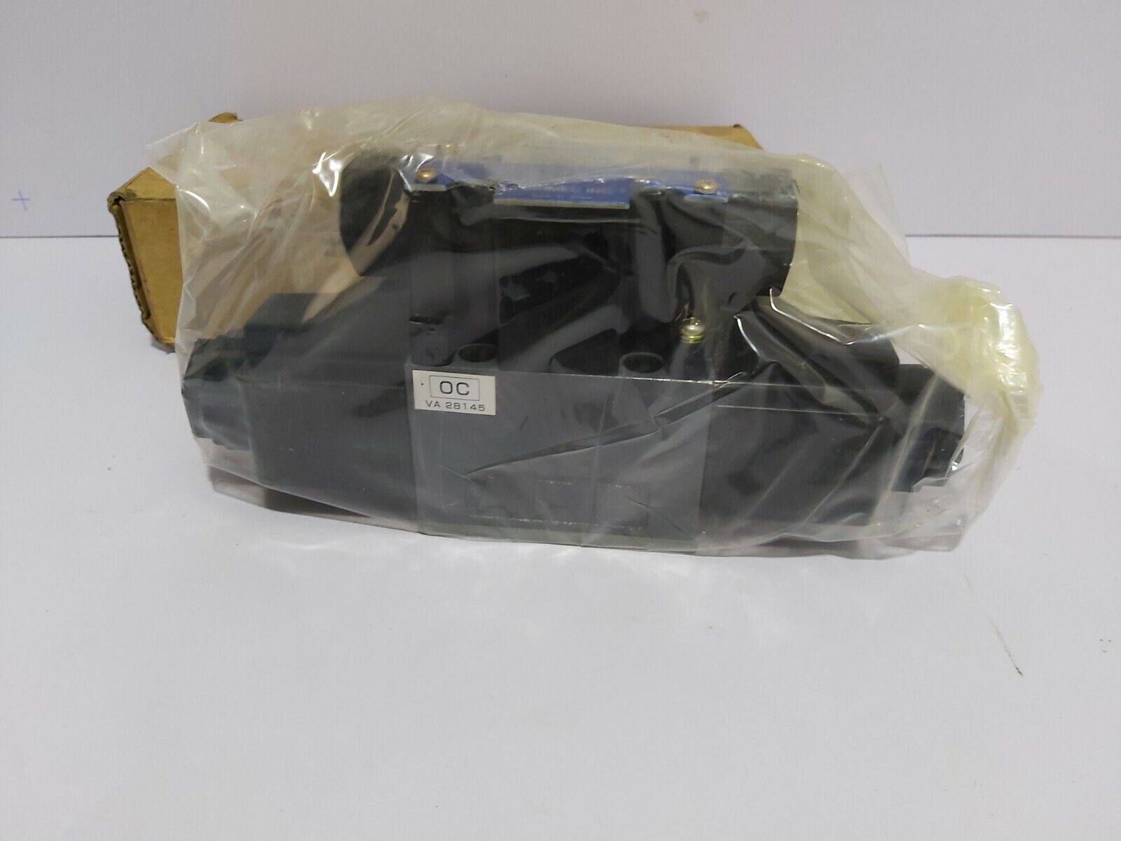 TOKIMEC DG4V-3-OC-M-P2-V-7-52 DIRECTION CONTROL VALVE DG4V3OCMP2V752