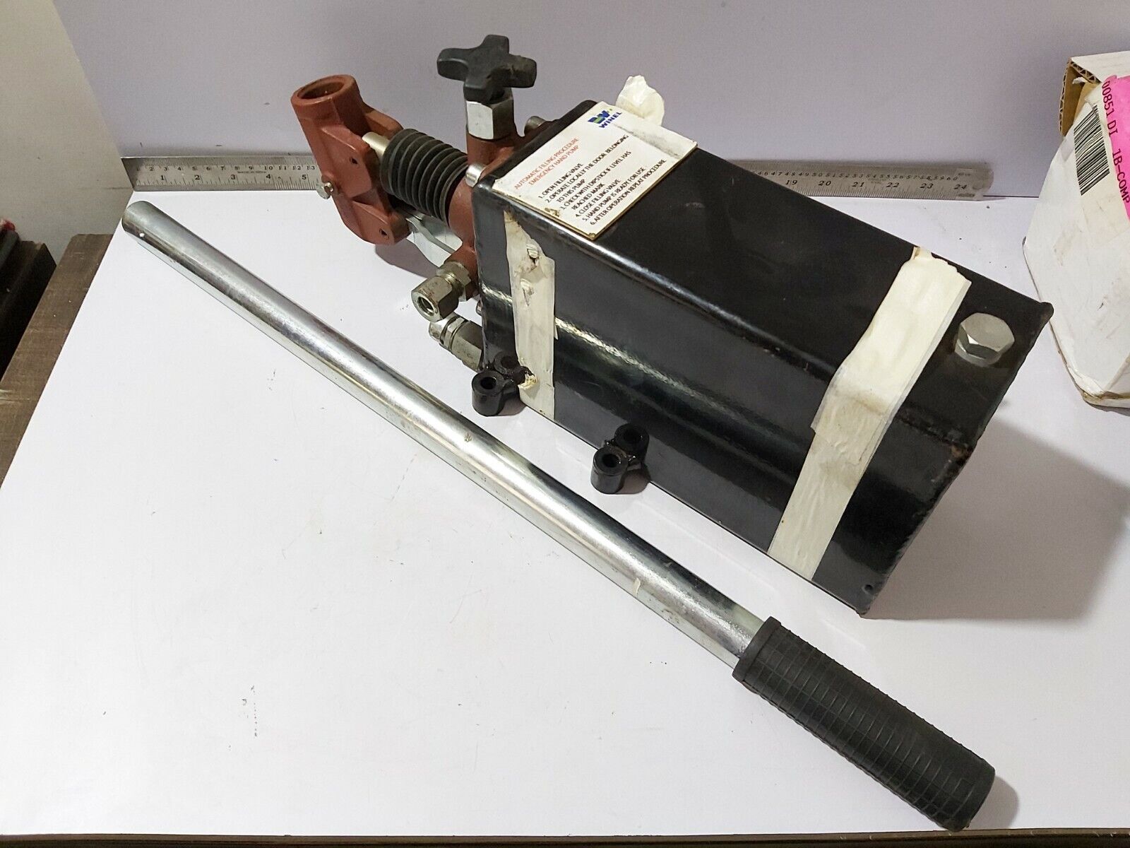 WINEL LPM 270 HAND PUMP REMOTE COMPACT LEVER FOR HYDRULICALLY OPERATED