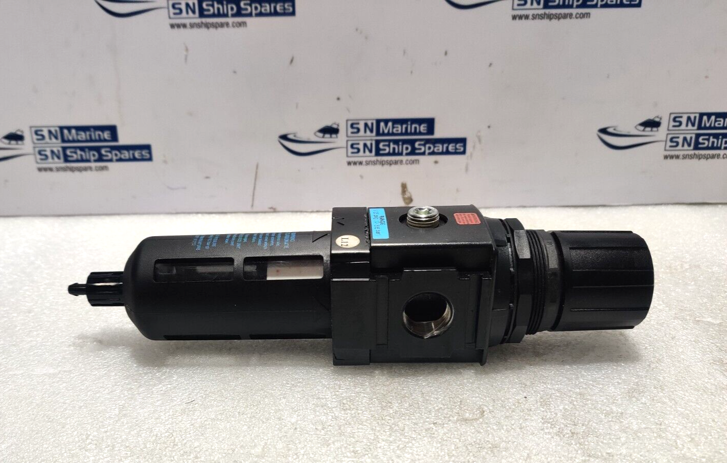 Wilkerson B18-04-FKG0 Pneumatic Air Filter Regulator With Pressure Gauge