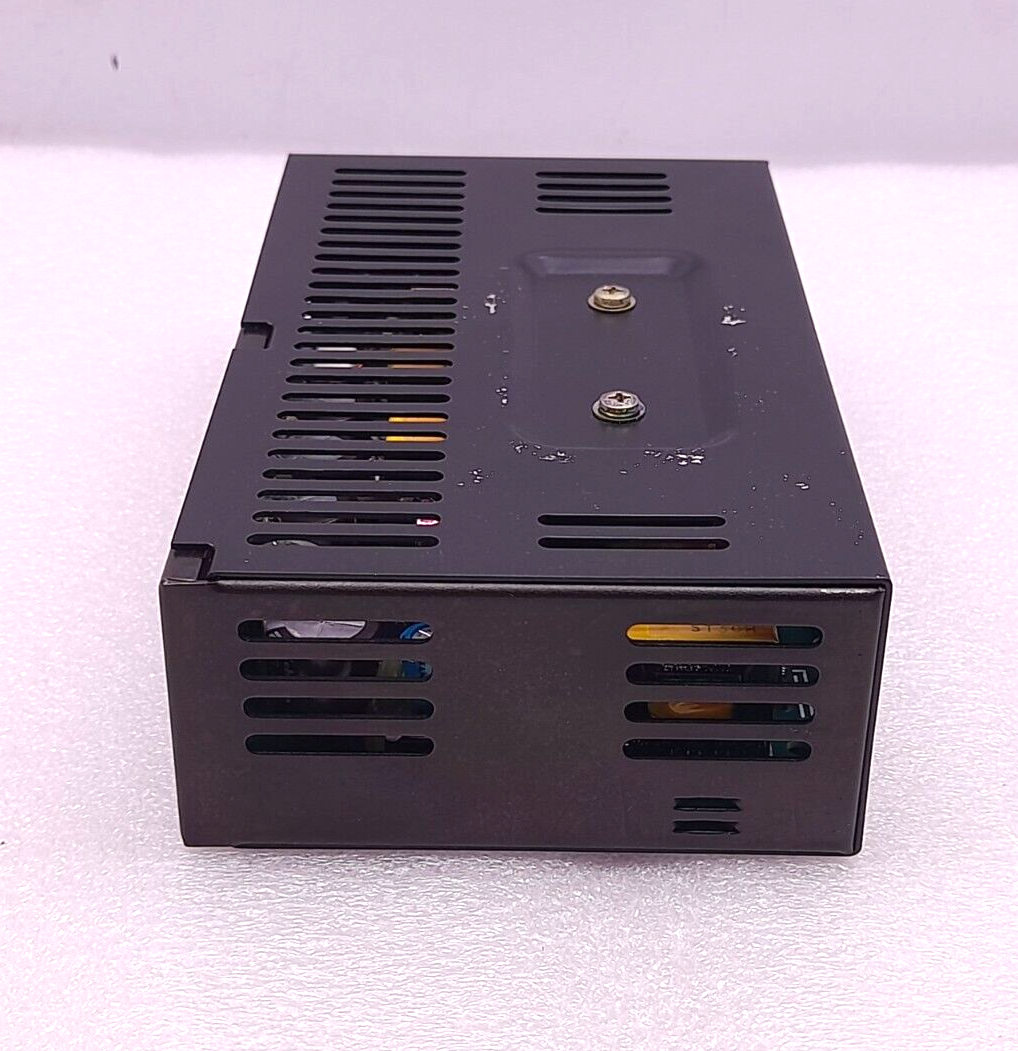 Volgen DXC152R5H 15V 2.5A IN 24VDC