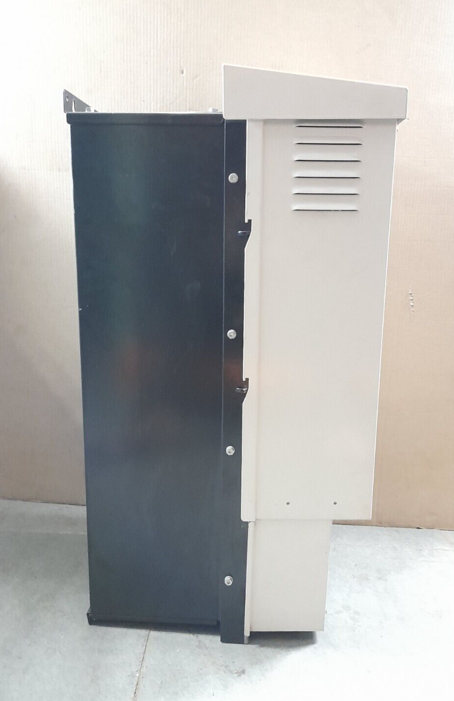 ABB ACS600 ACS61100255000M1200901 AC Drive Code 64674382 ACS61100255 000M1200901