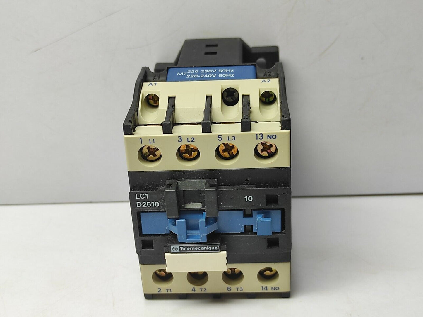 Telemecanique LC1D2510M7 Contactor LC1 D2510 220-230V 50Hz 220-240V 60Hz