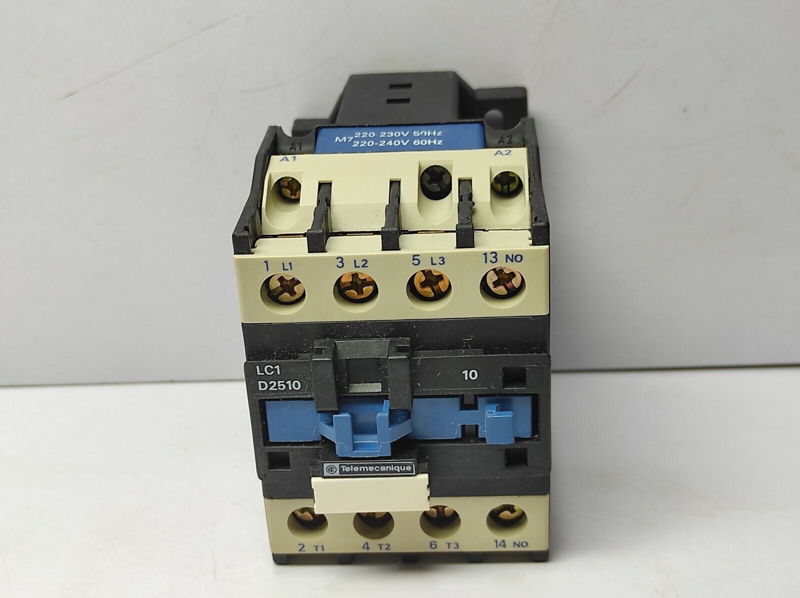 Telemecanique LC1D2510M7 Contactor LC1 D2510 220-230V 50Hz 220-240V 60Hz