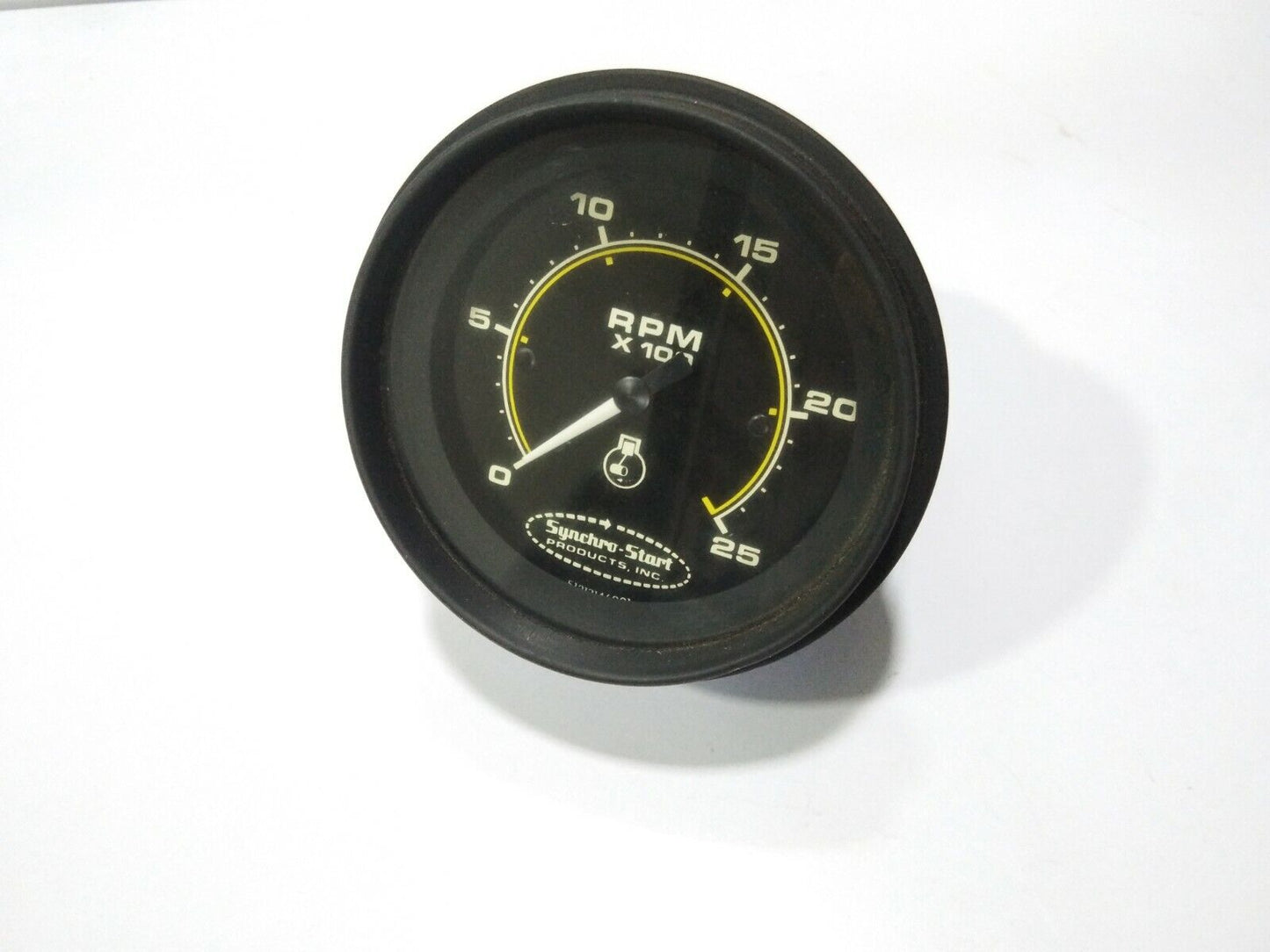 SYNCHRO-START SA-2750-A ELECTRONIC TACHOMETER MOD 40 0-25 *100 RPM 12-32V