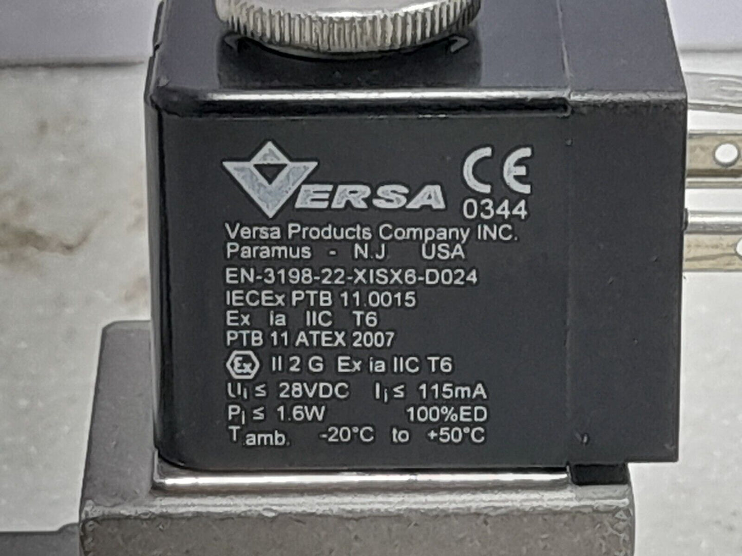 Versa VXX-4324-316-HC-XISX6-D024 Four Way Valve 24VDC 1.6W NOV 223050 Solenoid V