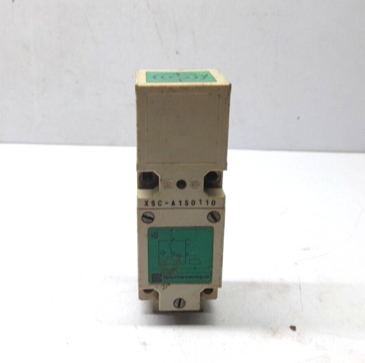 Telemecanique XSC-A150110 Inductive Sensor