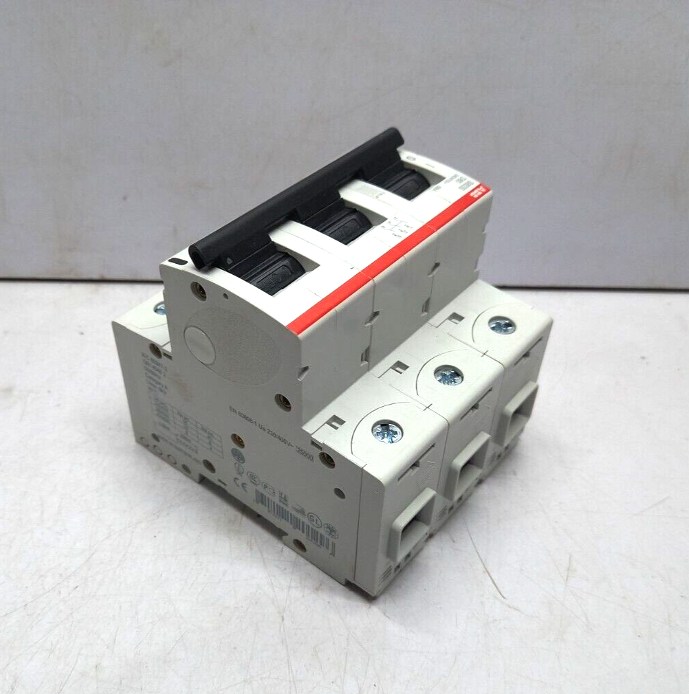 ABB 2CCS863001R0801 High Performance MCB S803S-D80 RS 435493