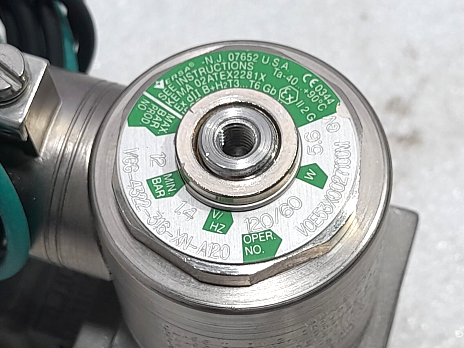 Versa VGG-4322-316-XN-A120 Four Way Valve 120V 60Hz 5.6W NOV 1405820