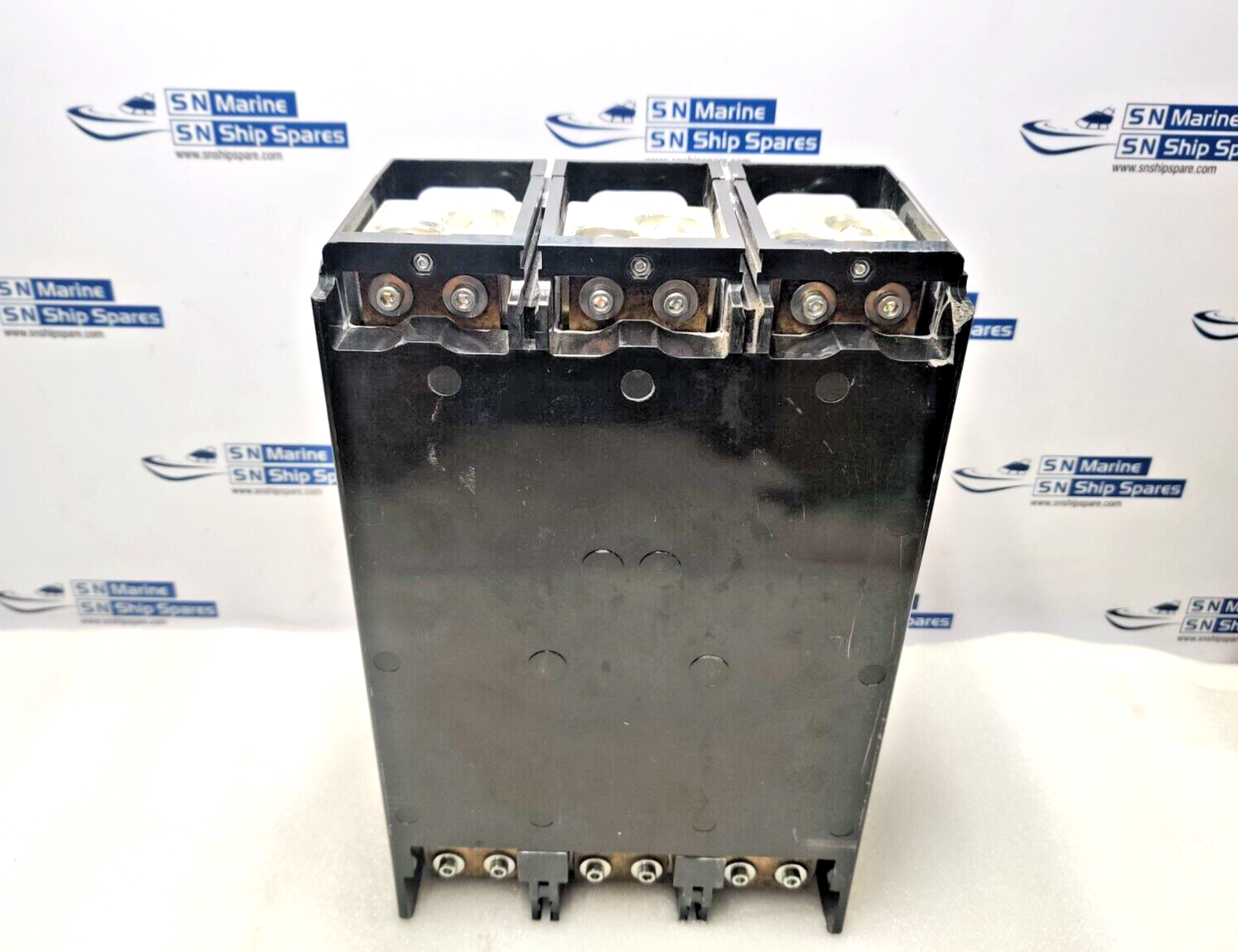 Square D LCL36300 Circuit Breaker 600V 300A 50/60Hz Schneider Electric