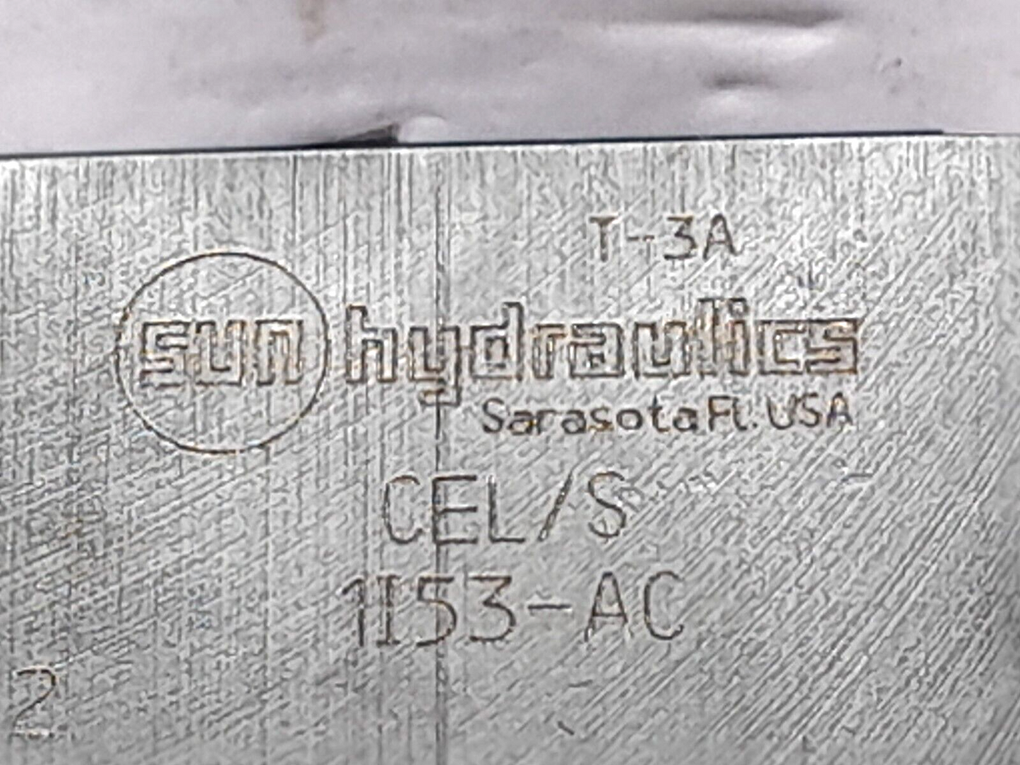 Sun Hydraulics CEL/S Relief Valve Manifold Hannon H6674-06