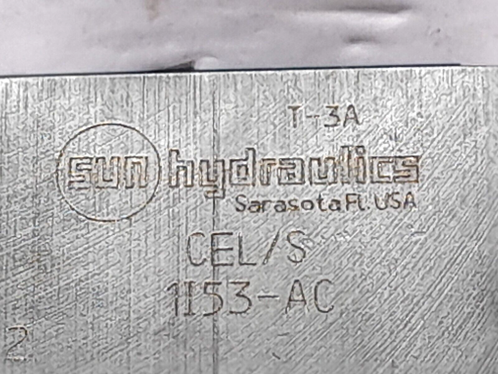 Sun Hydraulics CEL/S Relief Valve Manifold Hannon H6674-06