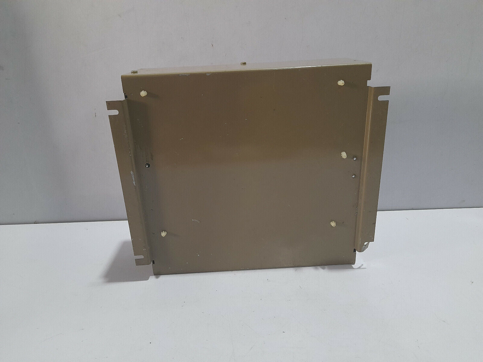 Toshiba Tosvert-130E Transistor Inverter IN IPH 22/240V 50/60Hz OUT 0.75kVA 