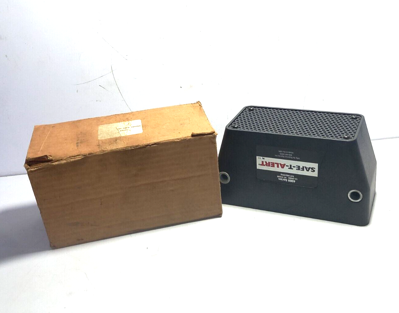 Superior Signals STA40582A Safe-T-Alert Back-Up Alarm 4000 Series 97-112dB 12-24