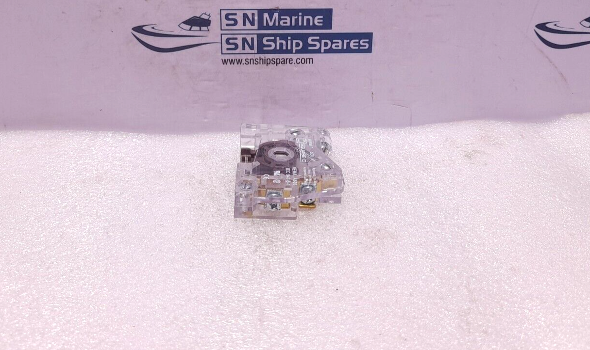 Square D 9999SX7 Auxiliary Contact 600VAC 50/60Hz