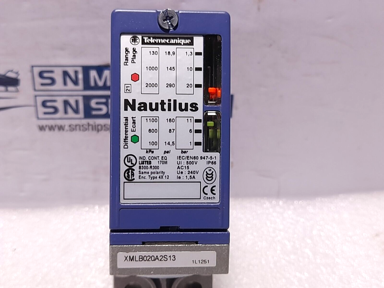 Telemecanique XMLB020A2S13 Differential Pressure Switch