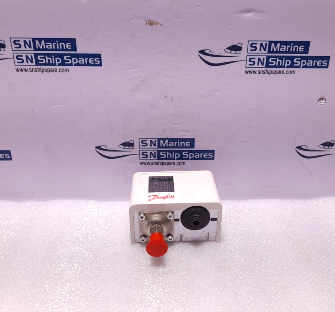 Danfoss 060-119166 Pressure Switch KP7B Range +8/+32 Bar Pe Differential 4 Bar