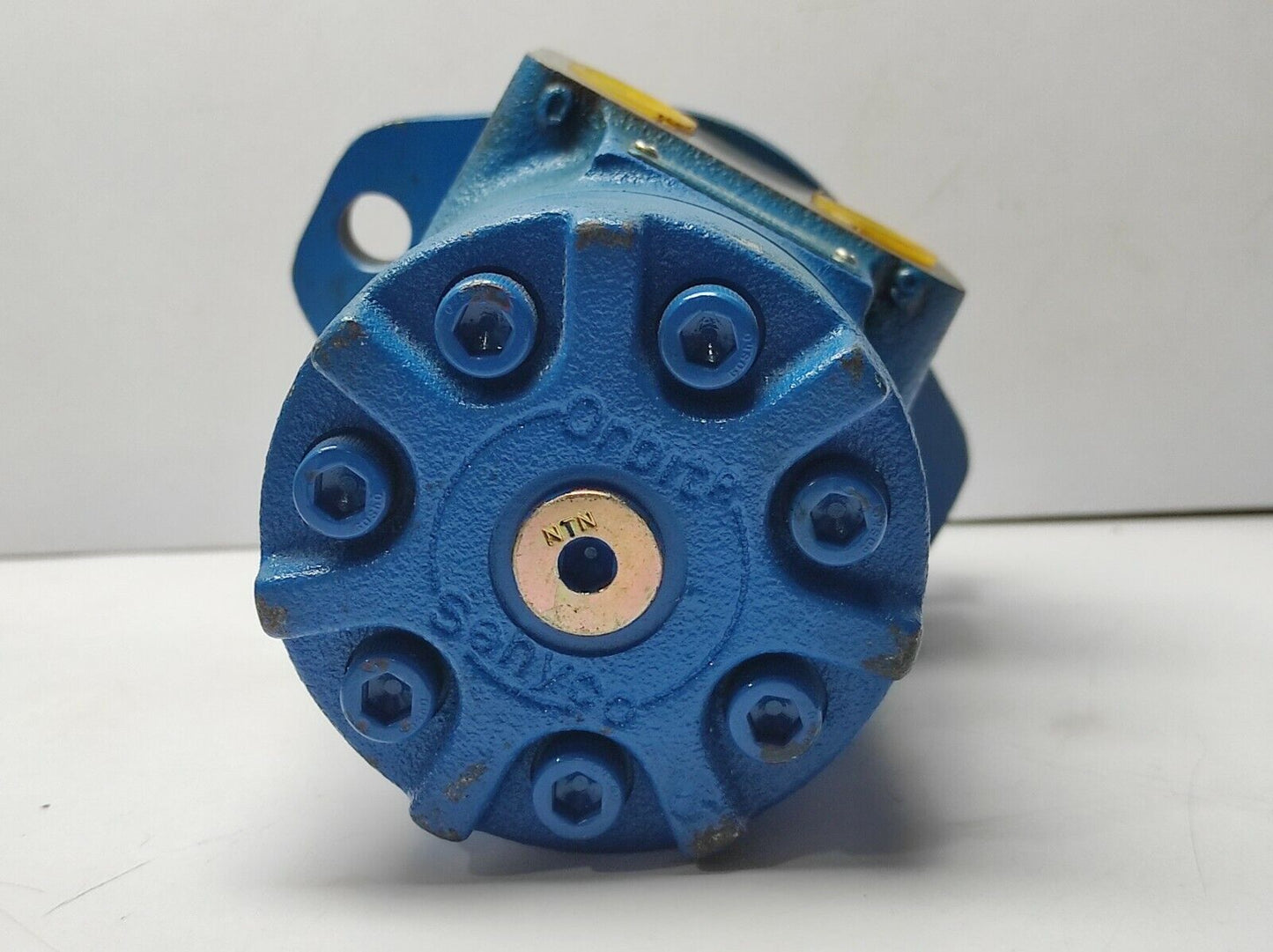 Sumitomo Eaton H-130AA2FXJ Orbit Motor H130AA2FXJ