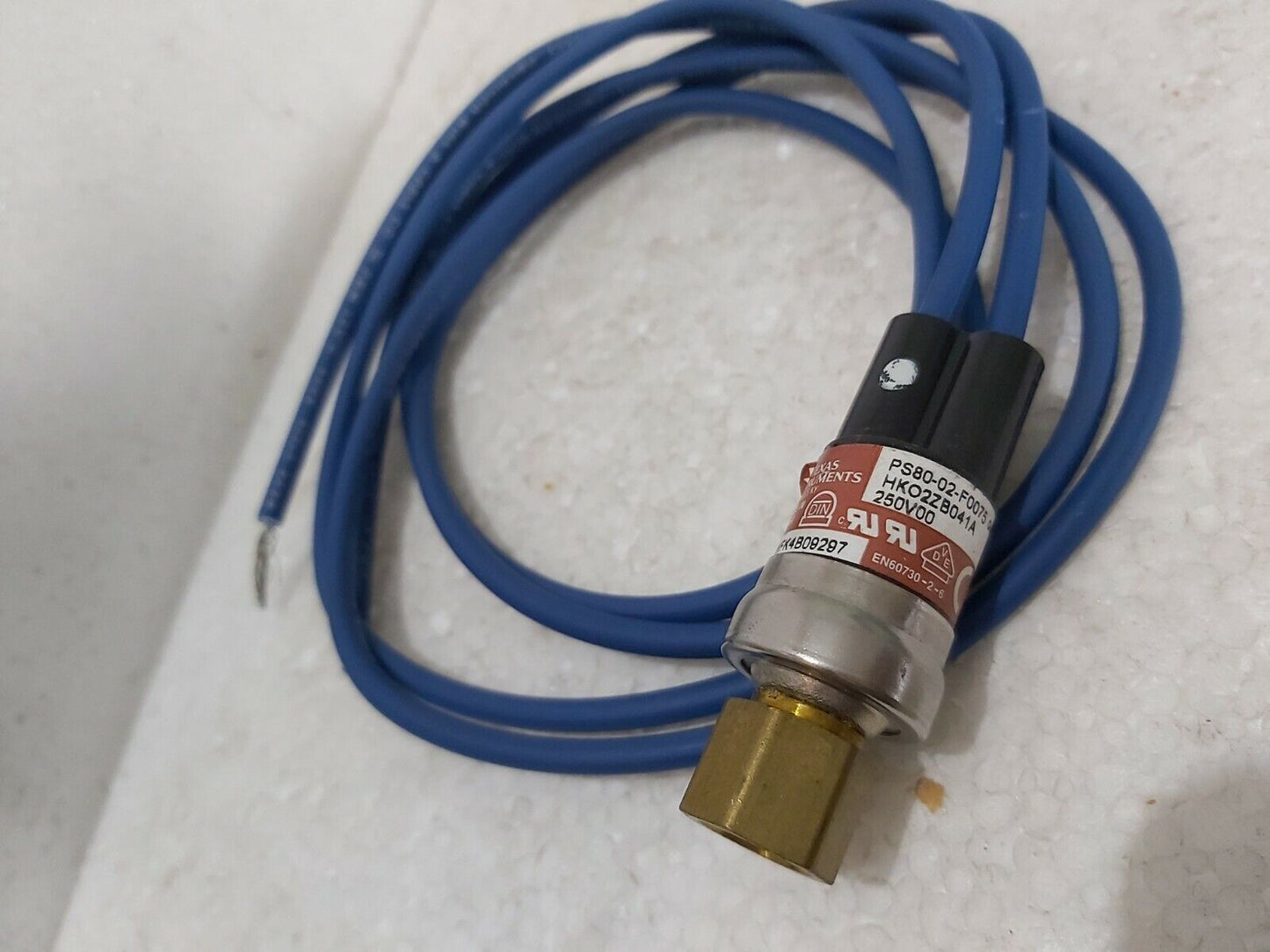 TEXAS INSTRUMENTS PS80-02-F0075 CARRIER HKO2ZB041A DWFK4B09297 PRESSURE SWITCH