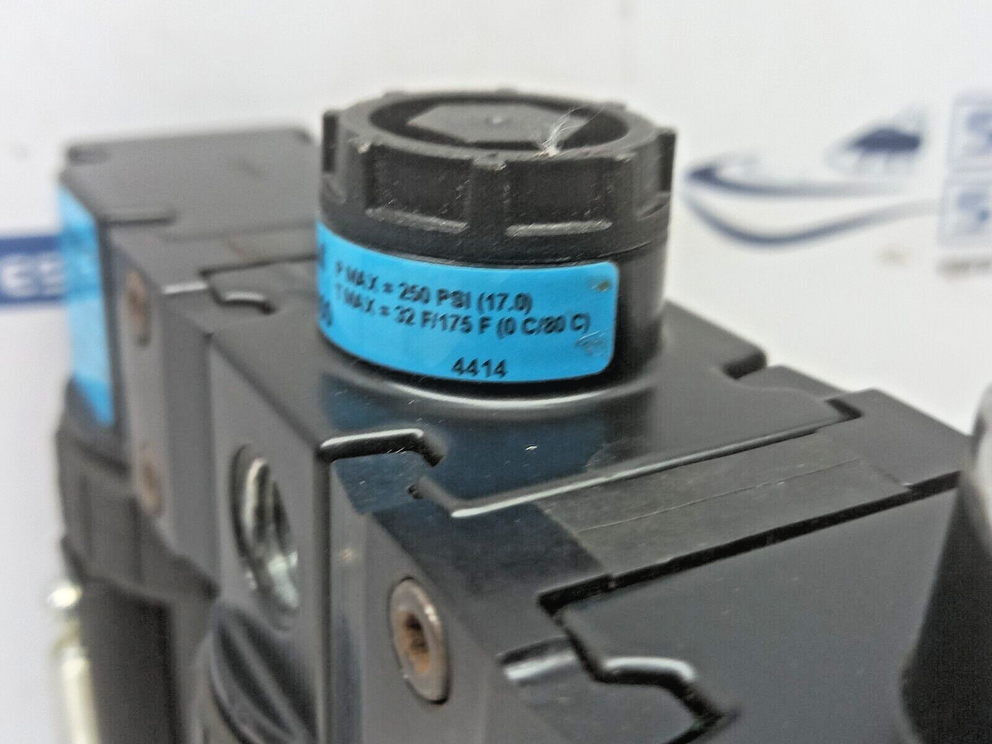 Wilkerson C12-03-FLR0 Combination Filter, Regulator, lubricator 281591