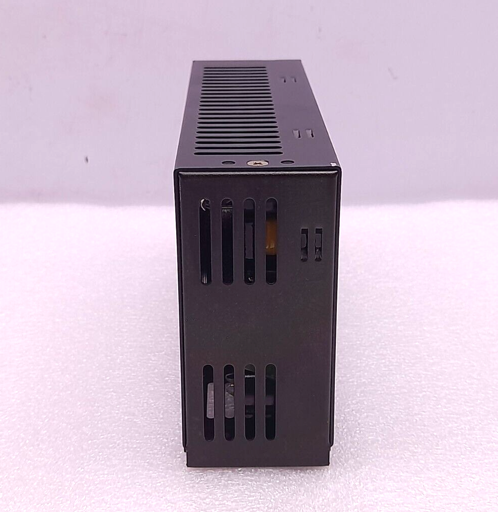 Volgen DXC152R5H 15V 2.5A IN 24VDC