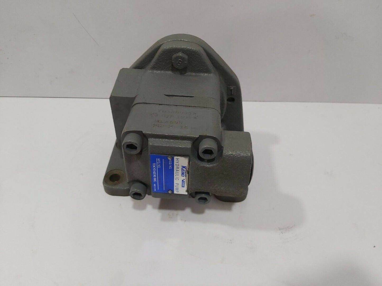 TOKYO KEIKI SQP01-3-1A23-16-S87 HYDRAULIC PUMP SQP0131A2316S87