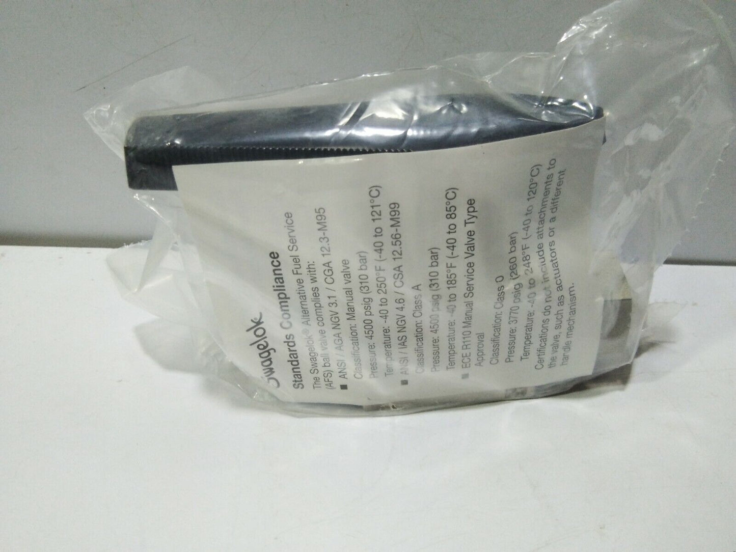 SWAGELOK SS-AFSF6 VALVE ASSEMBLY BALL VALVE 3/8” 6000PSIG @250F 413BAR SSAFSF6