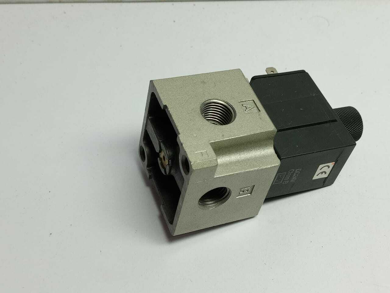 SMC EVT317-5D-02F-Q Solenoid Valve Press 0-0.9MPa