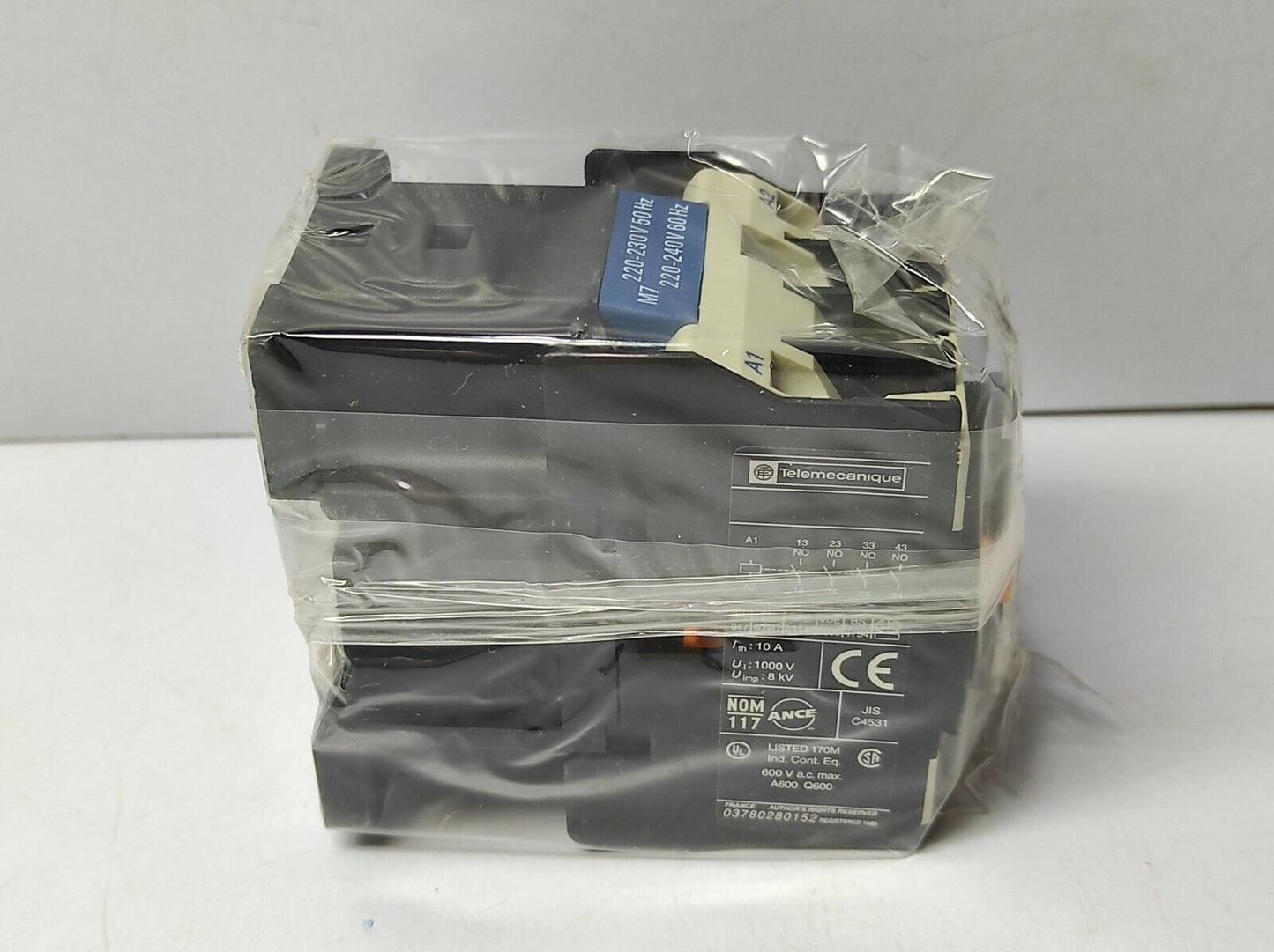 Telemecanique CA2 DN40M7 Control Relay CA2 DN40 220-230V 50Hz 200-240V 60Hz