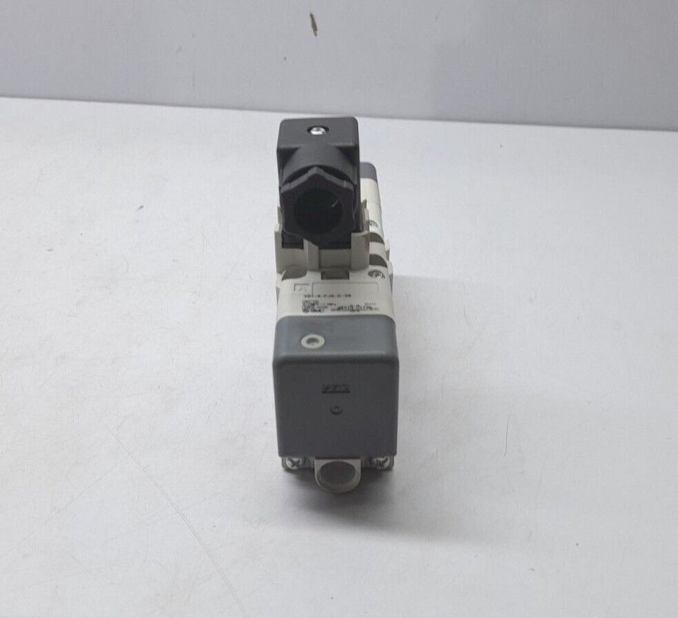 SMC VQ7-6-FJG-D-3N Solenoid Valve 0.15MPa~1.0MPa DC24V / VQ76FJGD3N