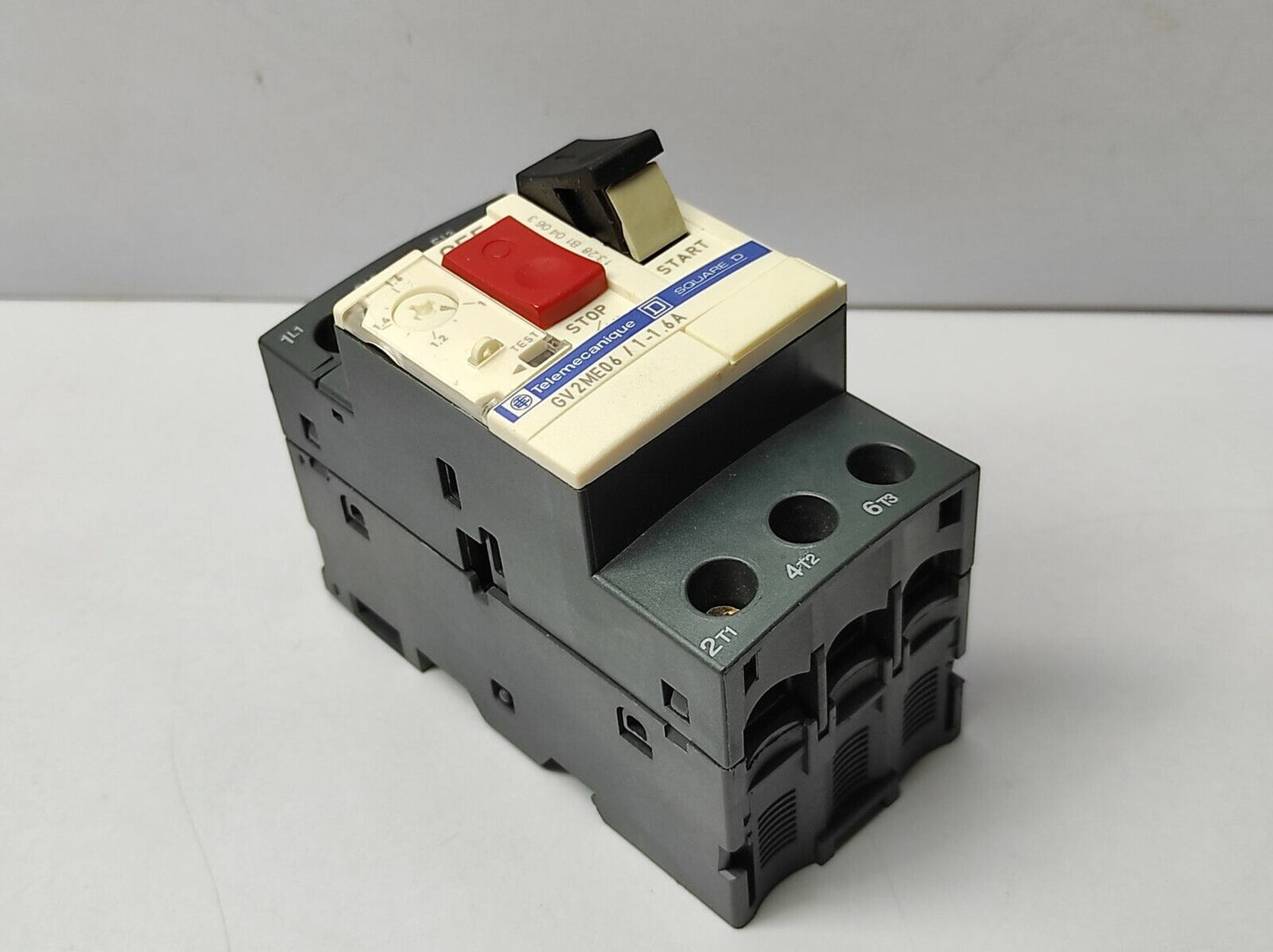 Telemecanique GV2ME06 Starter Ie 1-1.6A Ue 690V 50/60Hz Uimp 6kV