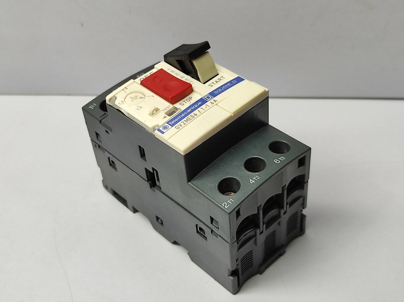 Telemecanique GV2ME06 Starter Ie 1-1.6A Ue 690V 50/60Hz Uimp 6kV